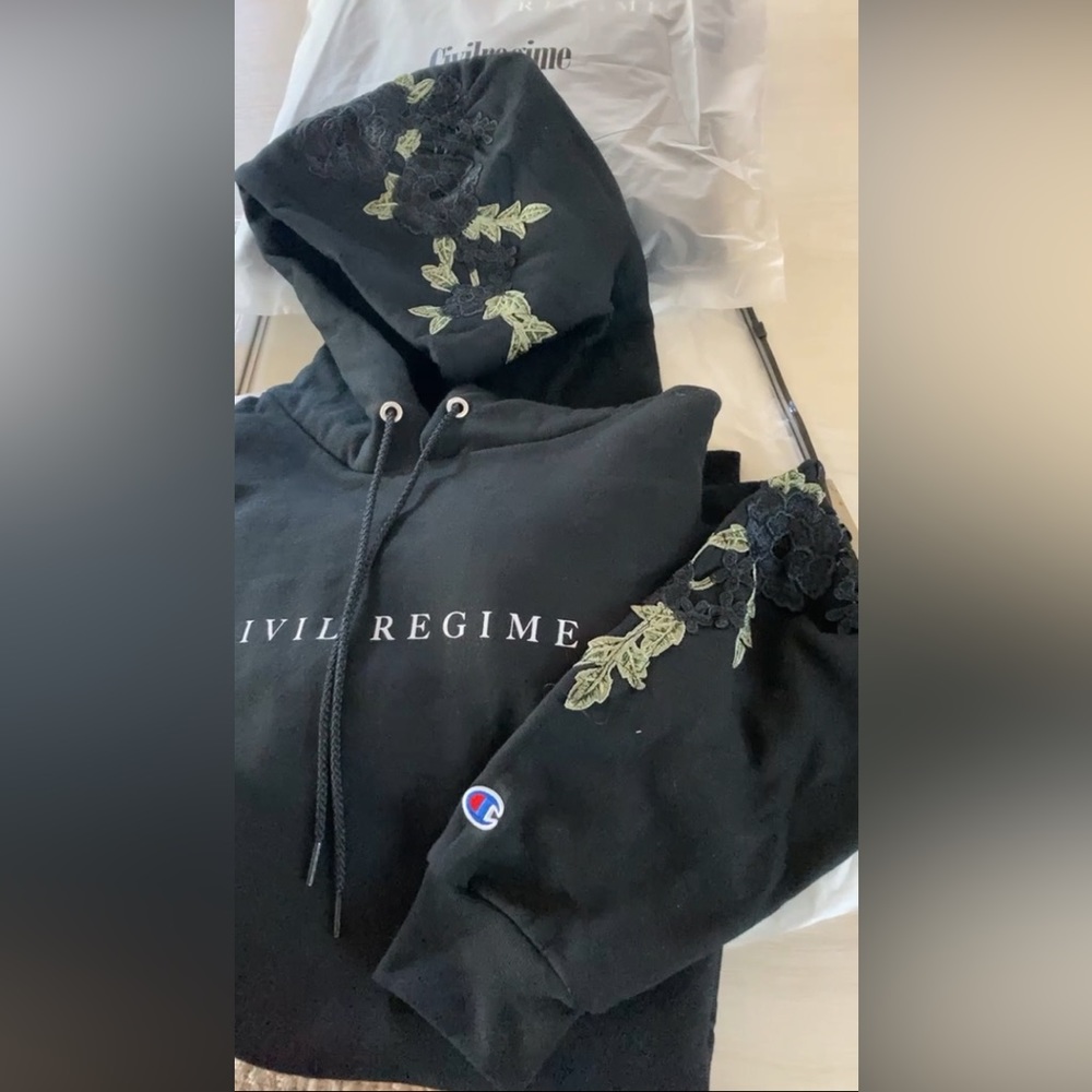 Roses hoodie